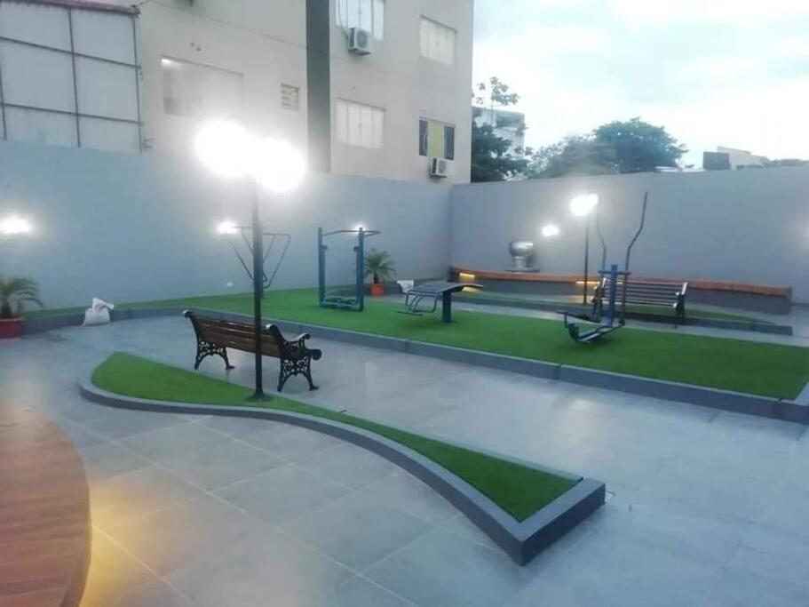 Departamentoo Nuevo Amoblado Cerca A Uagrm, Con Excelente Vista Apartment Santa Cruz de La Sierra Exterior foto